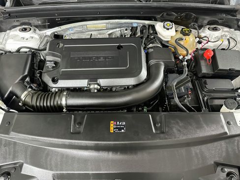 Used 2025 Buick Envision Avenir AWD/4WD image 30