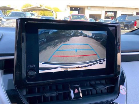 Used 2023 Toyota Corolla SE image 25