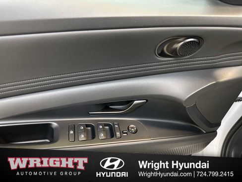 Used 2025 Hyundai Elantra SEL w/ Cargo Package image 10