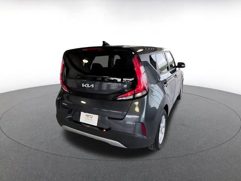 Used 2025 Kia Soul LX w/ LX Technology Package image 17