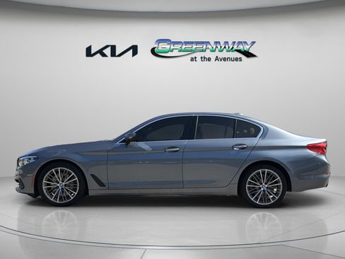 Used 2018 BMW 530i w/ Premium Package RWD image 3