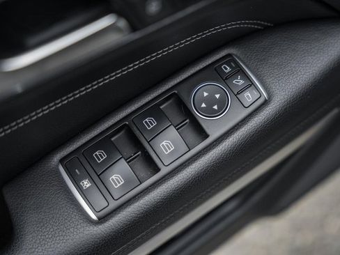 Used 2015 Mercedes-Benz E 550 Coupe image 35