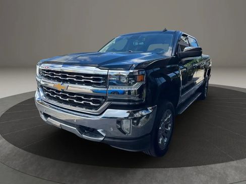Used 2018 Chevrolet Silverado 1500 LTZ w/ Sport Package image 5