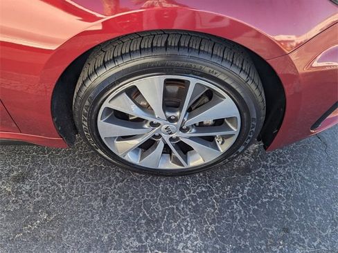 Used 2019 Kia Optima S image 15