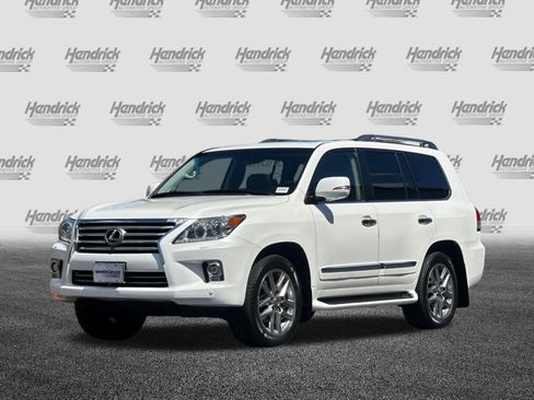 Used 2015 Lexus LX 570 4WD w/ Luxury Package image 9