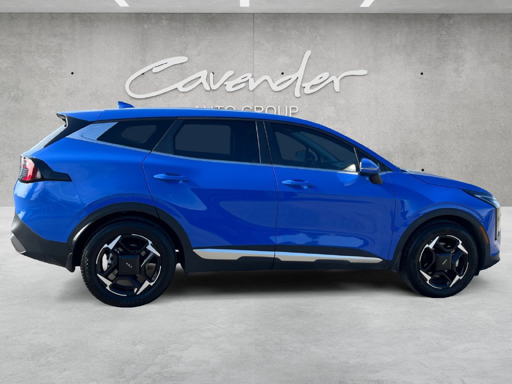 Used 2026 Kia Sportage EX FWD image 17