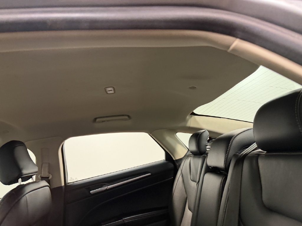 Used 2020 Ford Fusion Energi Titanium FWD image 10