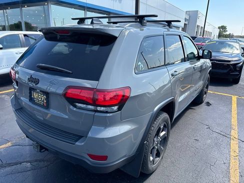 Used 2021 Jeep Grand Cherokee Freedom Edition AWD/4WD image 8