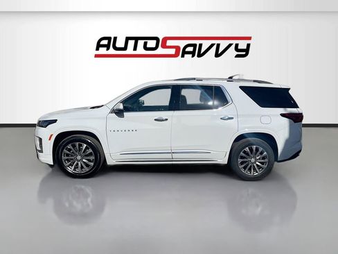 Used 2023 Chevrolet Traverse Premier w/ LPO, 'HIT The Road' Package FWD image 4