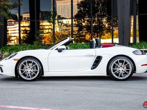 Used 2017 Porsche 718 Boxster image 43