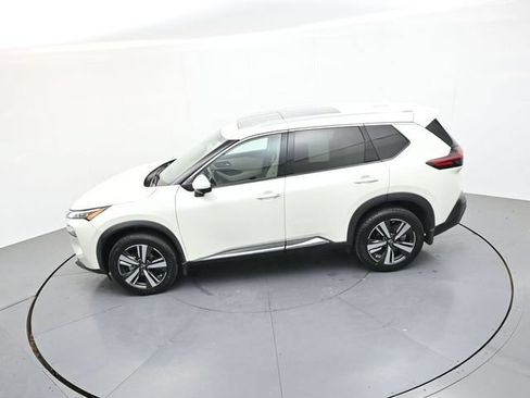 Used 2023 Nissan Rogue SL FWD image 21