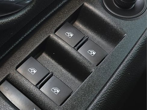 Used 2019 Chevrolet Trax LS FWD image 17