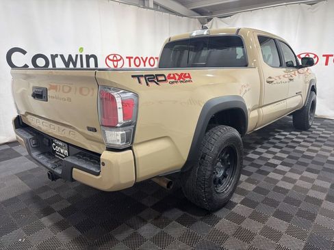 Used 2020 Toyota Tacoma TRD Off-Road w/ Technology Package image 7