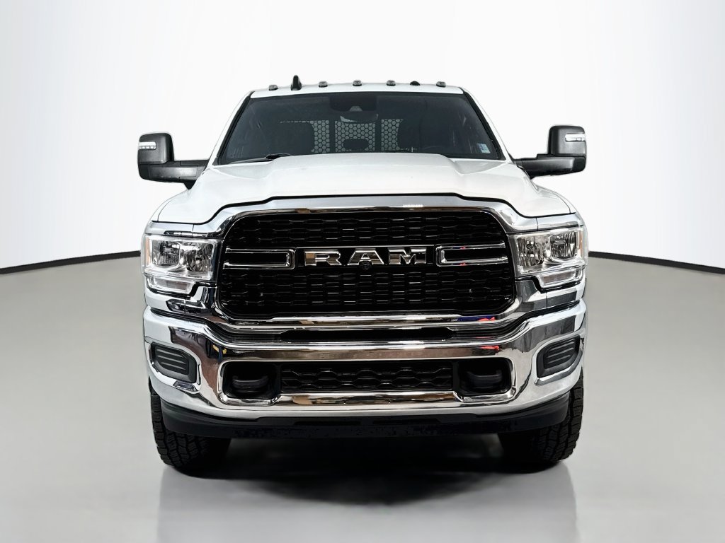 Used 2024 RAM 3500 Tradesman w/ Safety Group AWD/4WD image 3
