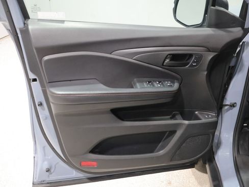 Used 2023 Honda Passport TrailSport image 14