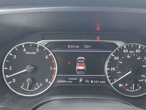 Used 2025 Nissan Rogue SV FWD image 21