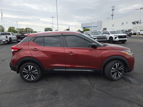 Used 2020 Nissan Kicks SR FWD image 18