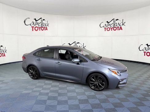 Used 2024 Toyota Corolla XSE FWD image 2