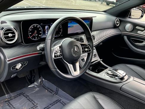 Used 2020 Mercedes-Benz E 350 Sedan image 17