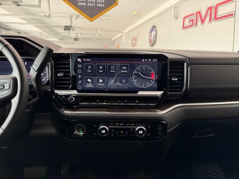 Certified 2023 GMC Sierra 1500 Elevation AWD/4WD image 19