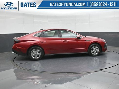 New 2026 Hyundai Sonata SE image 3