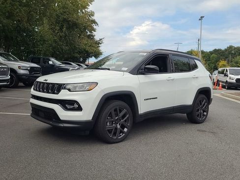 New 2026 Jeep Compass Limited image 4