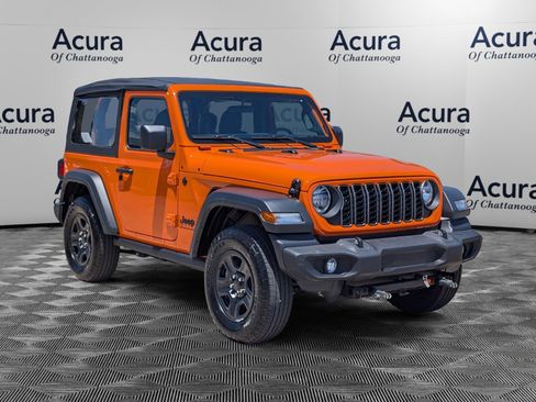 Used 2025 Jeep Wrangler Sport AWD/4WD image 2