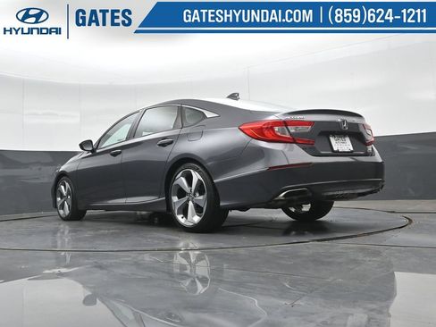 Used 2018 Honda Accord Touring image 45