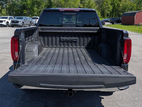 Used 2024 GMC Sierra 1500 SLT w/ SLT Premium Plus Package AWD/4WD image 10