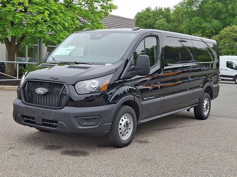 New 2026 Ford Transit 250 Low Roof AWD image 3