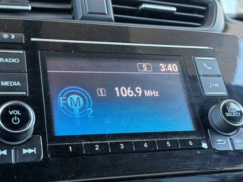 Used 2018 Honda CR-V LX image 23