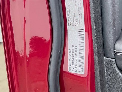 Used 2022 Jeep Grand Cherokee Limited 4xe image 28