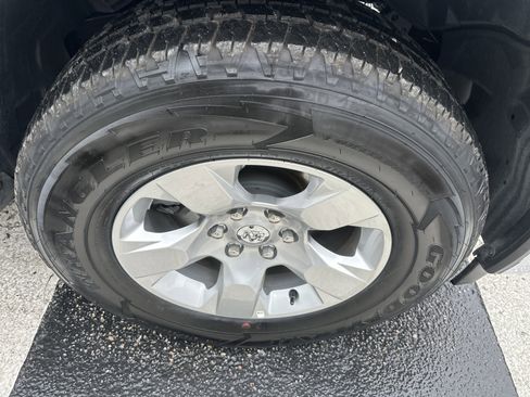 Used 2025 RAM 1500 Big Horn image 6