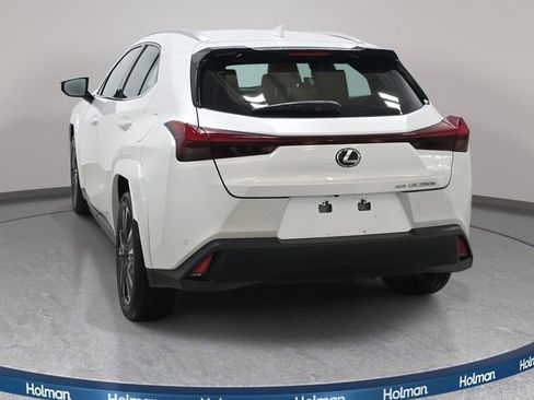 Used 2024 Lexus UX 250h AWD w/ Premium Package image 8