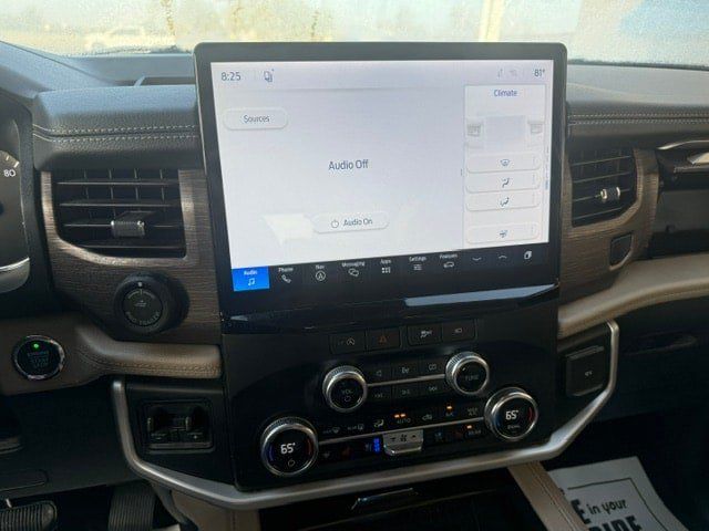 Used 2023 Ford Expedition Max Limited RWD image 17