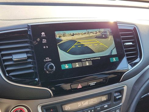 Certified 2022 Honda Pilot Sport image 17