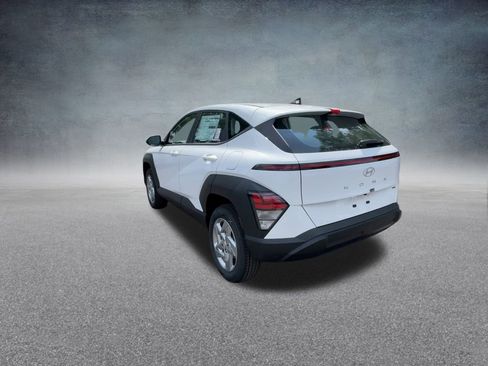 Used 2026 Hyundai Kona SE image 18