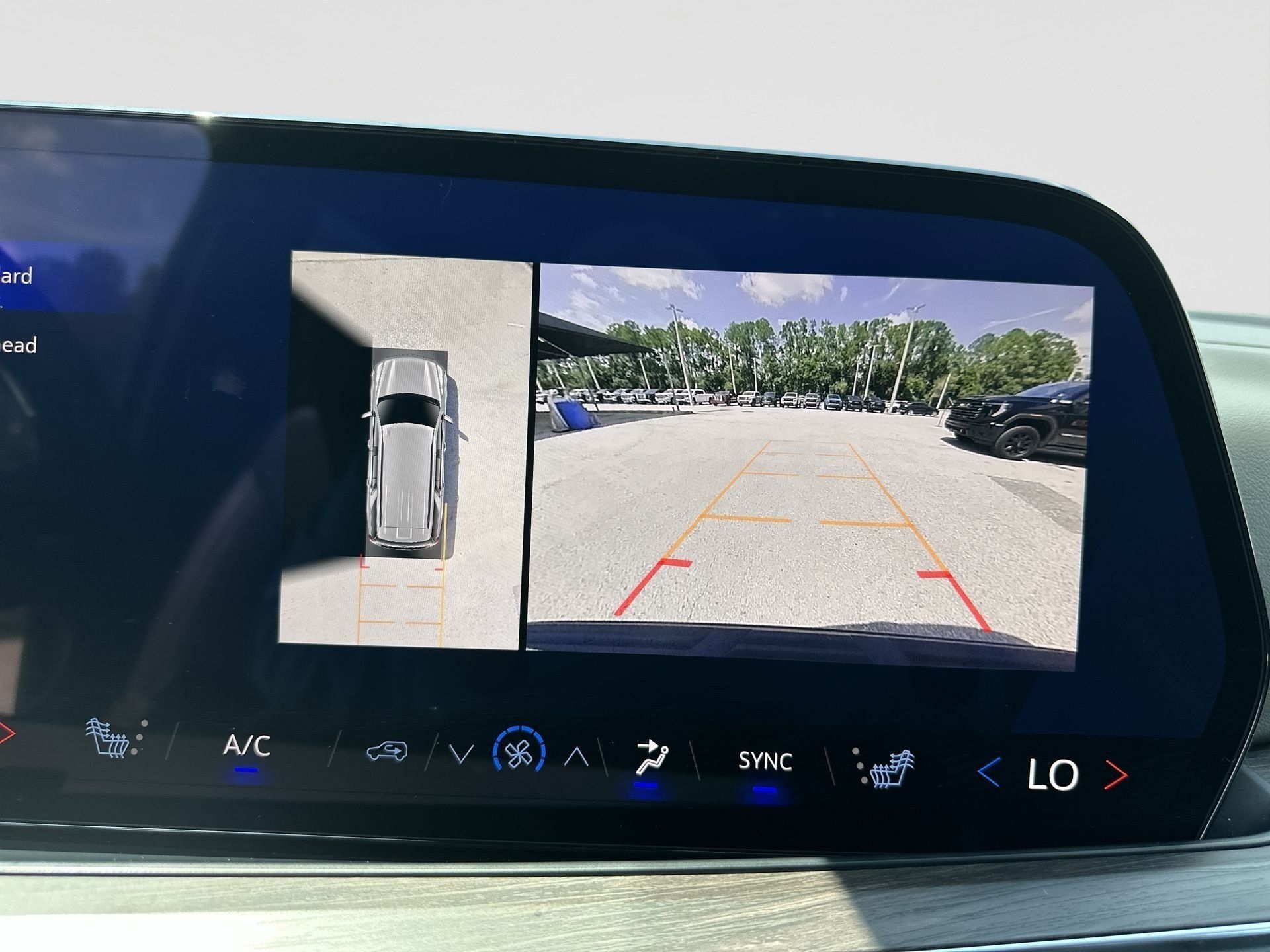 Certified 2025 Chevrolet Tahoe Z71 AWD/4WD image 15