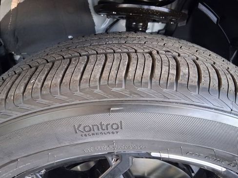 New 2026 INFINITI QX60 Sport w/ Dark Cargo Package image 27