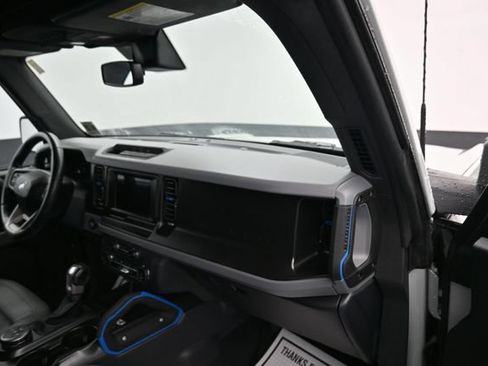 Used 2022 Ford Bronco Black Diamond AWD/4WD image 9