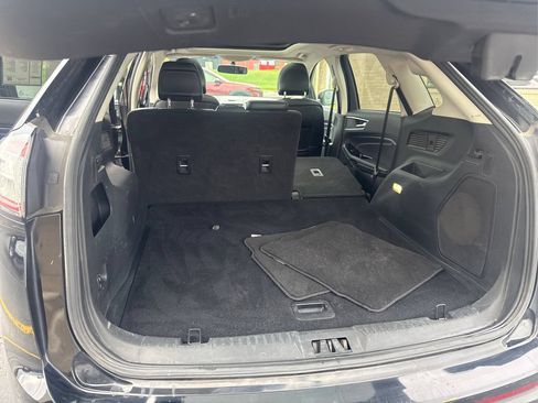 Used 2016 Ford Edge Titanium w/ Equipment Group 301A AWD/4WD image 22