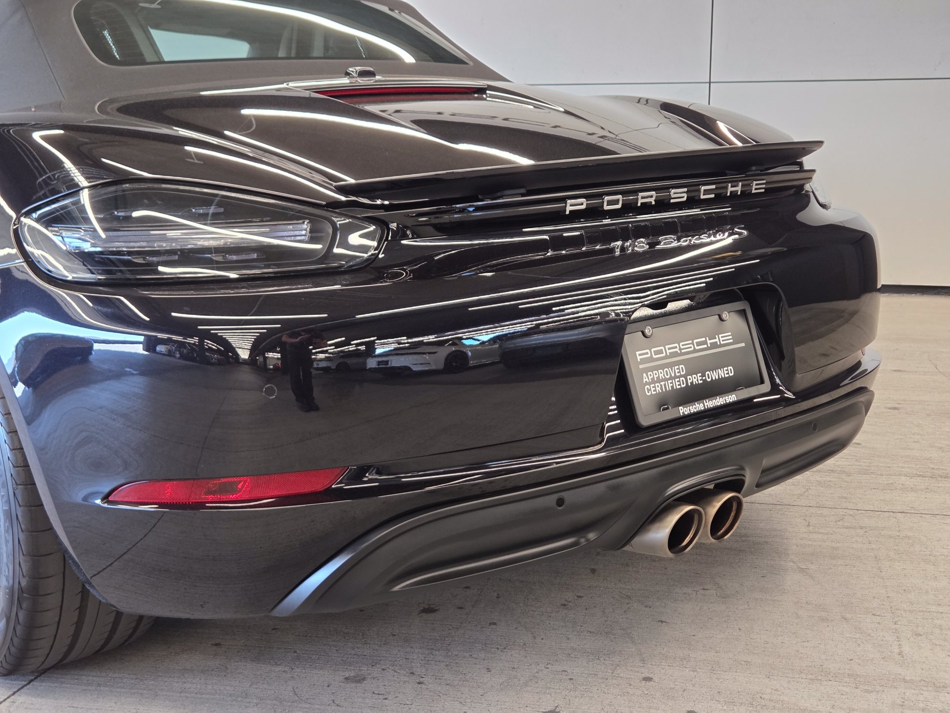 Certified 2023 Porsche 718 Boxster S RWD image 8
