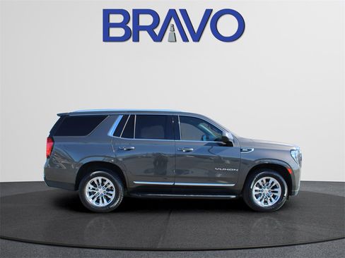 Used 2021 GMC Yukon SLT image 4
