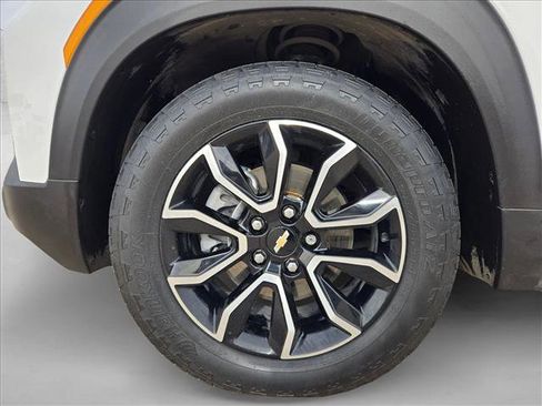 Certified 2023 Chevrolet TrailBlazer ACTIV w/ Convenience Package image 24