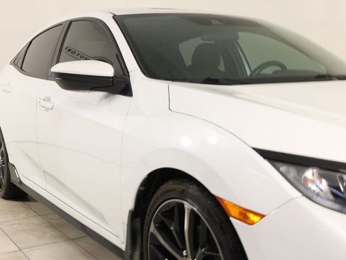 Used 2020 Honda Civic Sport image 38