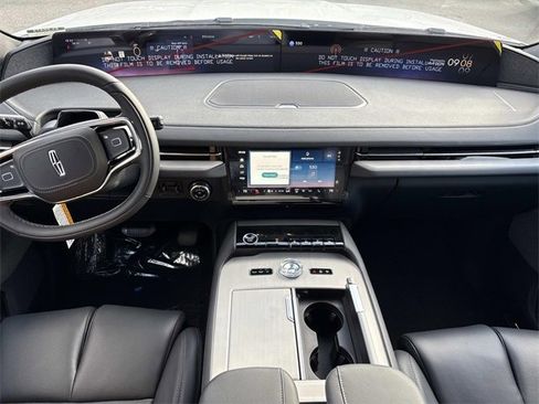 New 2025 Lincoln Navigator Reserve w/ Jet Appearance Package image 16