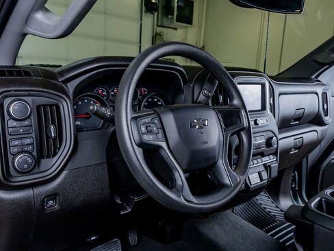 Used 2025 Chevrolet Silverado 2500 Custom w/ Custom Value Package AWD/4WD image 16