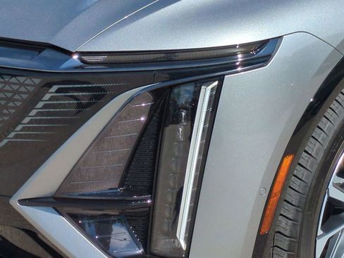 Certified 2024 Cadillac Lyriq Sport image 23