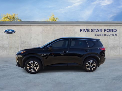 Used 2021 Nissan Rogue SV w/ Premium Package image 5