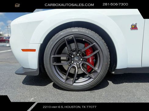 Used 2020 Dodge Challenger R/T Scat Pack RWD image 33